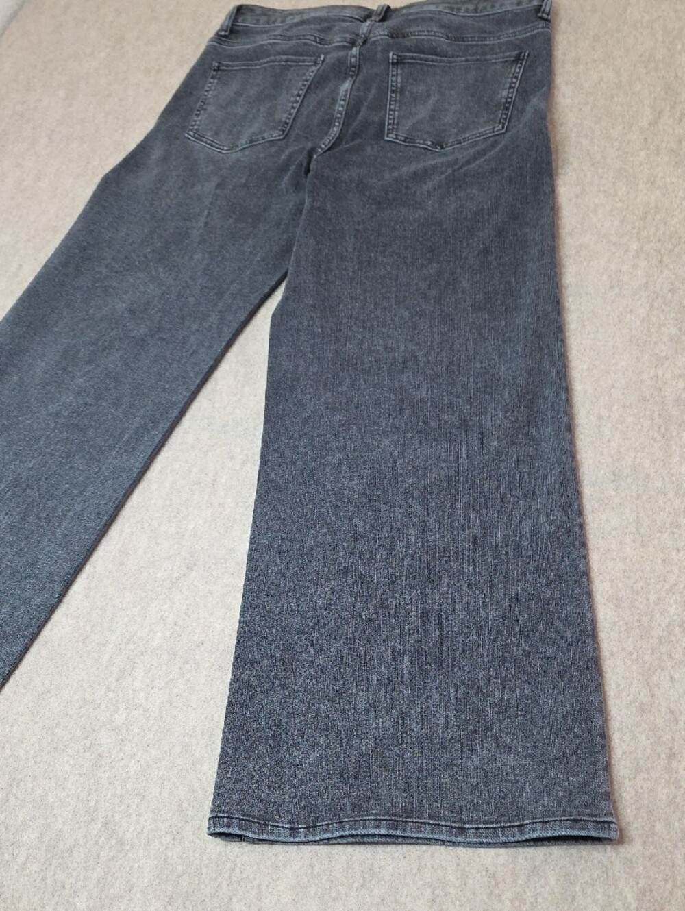 🖤 Quince Ultra-Soft High-Rise Wide Leg Jeans - Washed Black (Size 31) - Picture 14 of 16